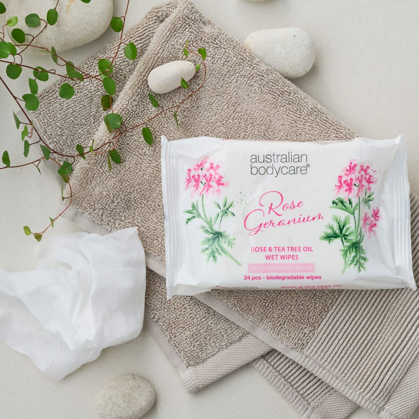 Toallitas húmedas con geranio rosa y aceite de árbol de té 24 piezas - Limpia de bacterias, suciedad y maquillaje