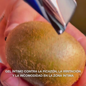 Men’s Intimate Gel alivia el picor, la irritación y el enrojecimiento, y puede usarse en caso de hongos. Contiene 4-terpineol natural y glicerina que cuidan e hidratan la piel sin engrasarla.