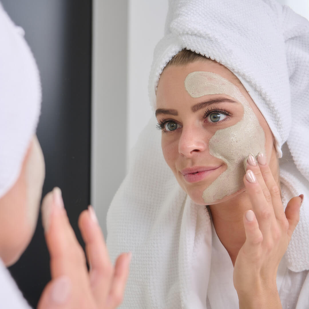 8 productos faciales para espinillas y manchas — Cuidado de la piel grasa y poros obstruidos